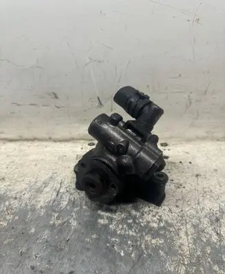 Mercedes-Benz C W203 Power steering pump