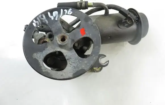 Toyota Yaris Power steering pump 