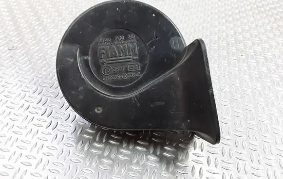 Saab 9-5 Horn signal E335717