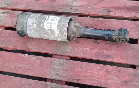 Land Rover Discovery 4 - LR4 Front air suspension shock absorber 22250005