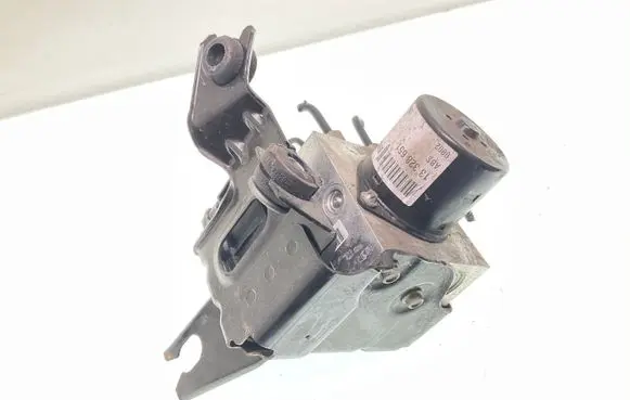 Opel Insignia A ABS Pump 13328651