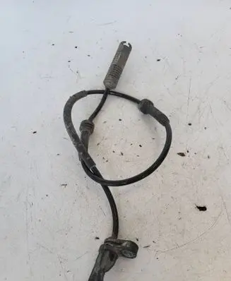 BMW 3 E90 E91 ABS brake wheel speed sensor 6762465