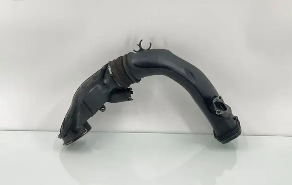 BMW 5 F10 F11 Intercooler hose/pipe 7807493