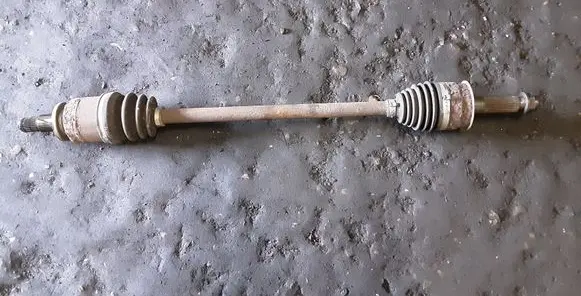Subaru B9 Tribeca Rear driveshaft