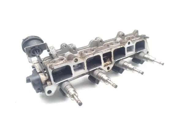 Volkswagen Golf V Intake manifold 03C133204AA 0261500016 03C906036A