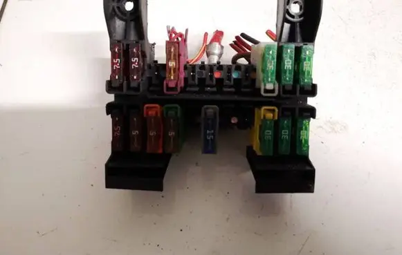 Mercedes-Benz S W221 Fuse box set 2115450301 1394331-1