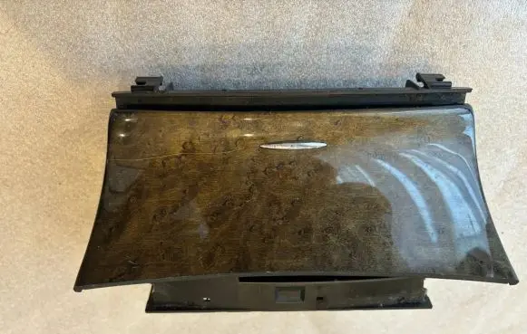 Mercedes-Benz E W211 Car ashtray A2116802852 2116802852