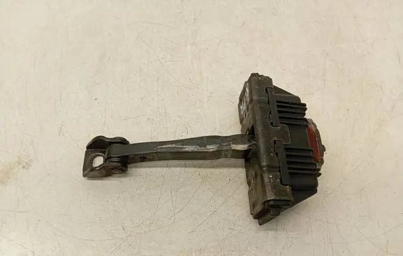BMW 3 E90 E91 Front door check strap stopper 7176807