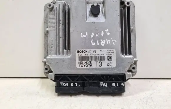 Toyota Auris 150 Engine control unit/module 8966102T31 0281015362