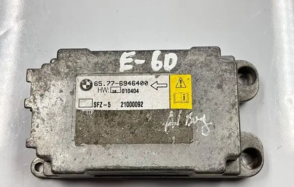 BMW 5 E60 E61 Airbag control unit/module 21000092 6946400 010404