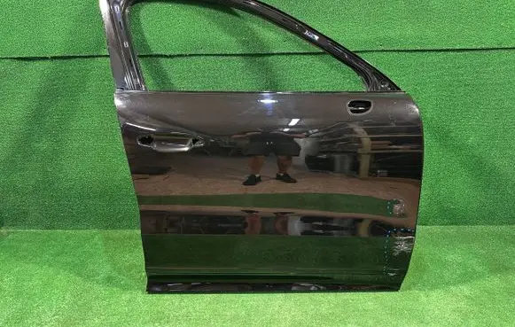 Porsche Cayenne (9Y0 9Y3) Front door 9Y3831312