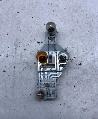 Skoda Octavia Mk2 (1Z) Tail light bulb cover holder 1Z9945257 27592102