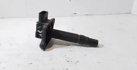 Seat Alhambra (Mk1) High voltage ignition coil 06B905115E
