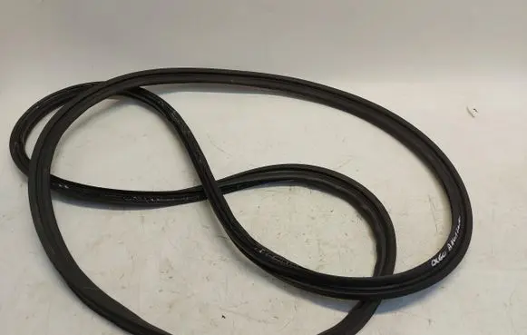 Mazda CX-60 Trunk rubber seal (body) mazcx60