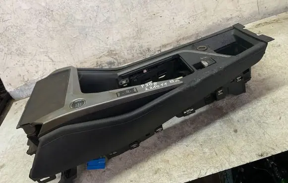 Peugeot 308 Center console