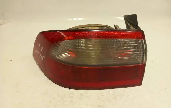 Renault Laguna II Rear/tail lights 8200002473