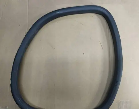Mazda RX8 Rubber seal rear door window/glass 