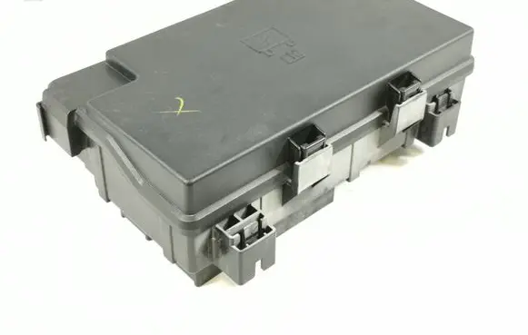 Dodge Durango Fuse module 68417608AB