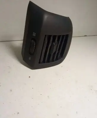 Nissan Micra Dashboard side air vent grill/cover trim 01015102
