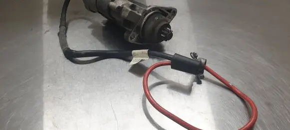 Volkswagen Touran I Starter motor 1005831311
