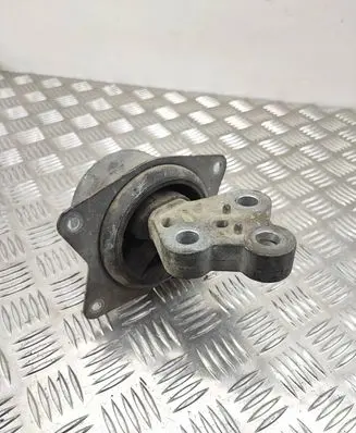 Opel Signum Engine mount bracket V05609