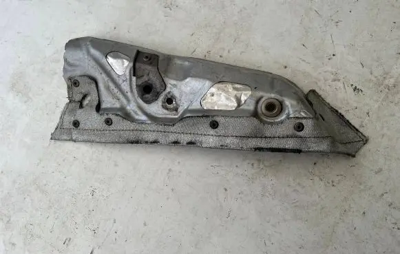 BMW 7 G11 G12 Exhaust heat shield 8573113