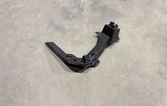 Volvo XC40 Fender mounting bracket 32234761