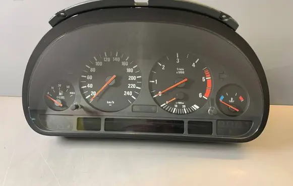 BMW 5 E39 Speedometer (instrument cluster) 6903761 62116903761 110308784213