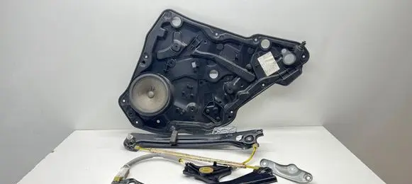Mercedes-Benz CLA C117 X117 W117 Rear door window regulator with motor A1177300279 A2079200542 A1177330239
