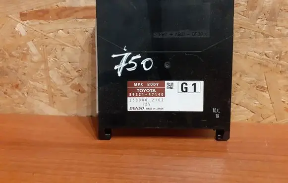 Toyota Prius (XW30) Central body control module 8922147140 2380002162
