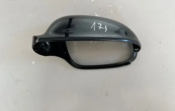Volkswagen Golf V Plastic wing mirror trim cover 1K0857537 4251153