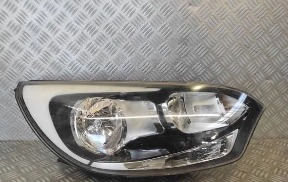 KIA Rio Headlight/headlamp 1319813393 1319913394 92102-1WXXX