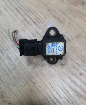 Mercedes-Benz E W210 Air pressure sensor A0041533128
