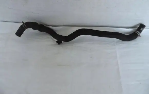 Opel Vivaro Engine coolant pipe/hose 924100144R