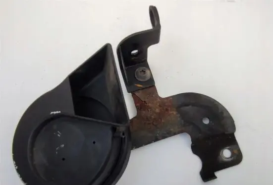 Audi A8 S8 D3 4E Horn signal 4E0951221B