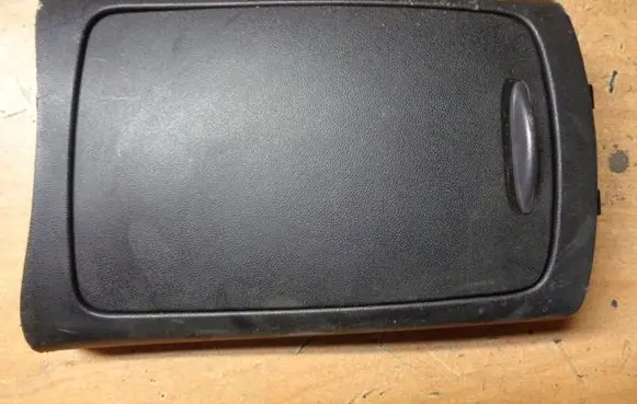 KIA Ceed Cup holder back 1411181