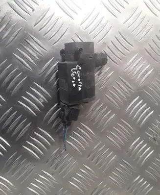 Toyota Corolla Verso E121 Windscreen/windshield washer pump 8533044010