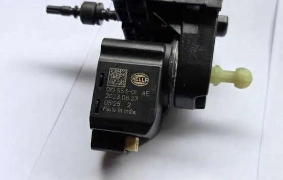 Volkswagen Golf VII Headlight level adjustment motor 01055301 05252 20230823