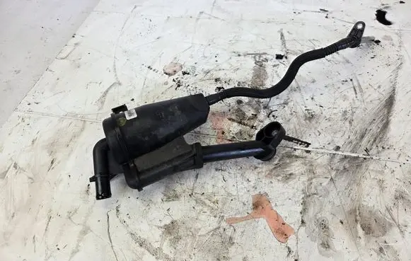 Saab 9-3 Ver2 Oil breather separator 55217821
