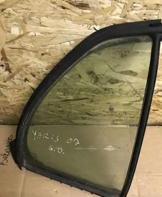 Toyota Yaris Rear vent window glass 43R00048681880D050