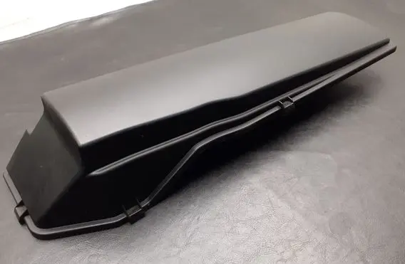 Mercedes-Benz E W211 Air filter box cover A6460900201