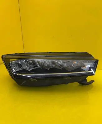 Skoda Octavia Mk4 Headlight/headlamp 5E4941016