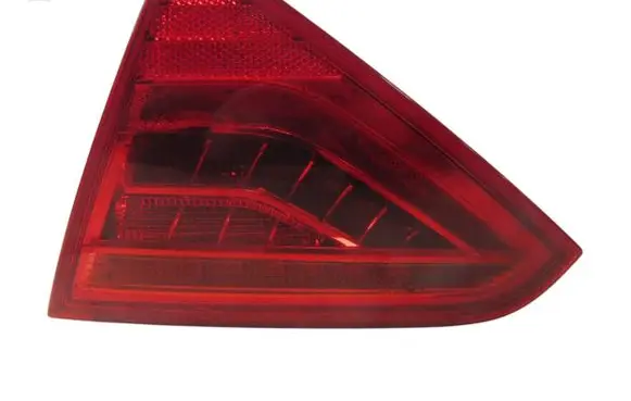 Audi A5 8T 8F Tailgate rear/tail lights 8T0945094C 8T0945094