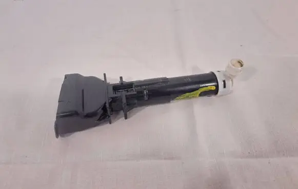 Nissan Leaf I (ZE0) Headlight washer spray nozzle 23372