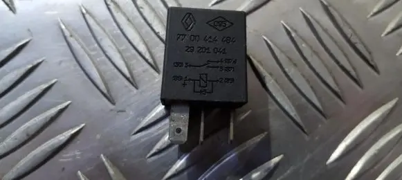 Renault Megane I Other relay 7700414484 29201041