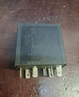 Audi A4 S4 B5 8D Window wiper relay 4B0955531A