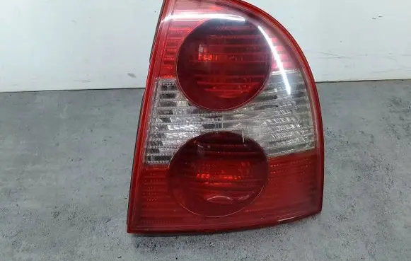 Volkswagen PASSAT B5.5 Rear/tail lights 3B5945096AE