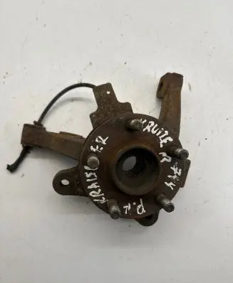 Chrysler PT Cruiser Front wheel hub