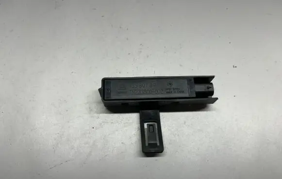 Chevrolet Camaro Keyless system antenna 13580789