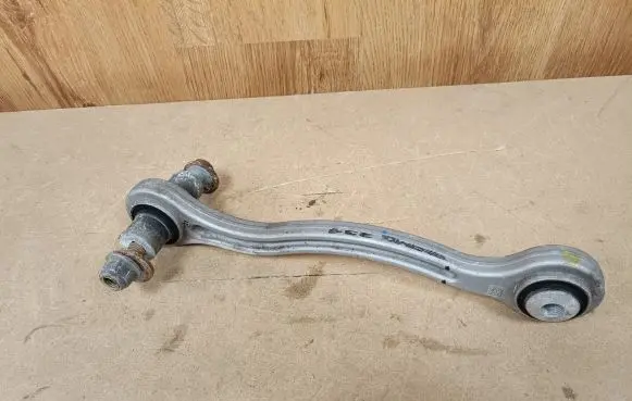 Mercedes-Benz C AMG W205 Rear control arm A2313500353